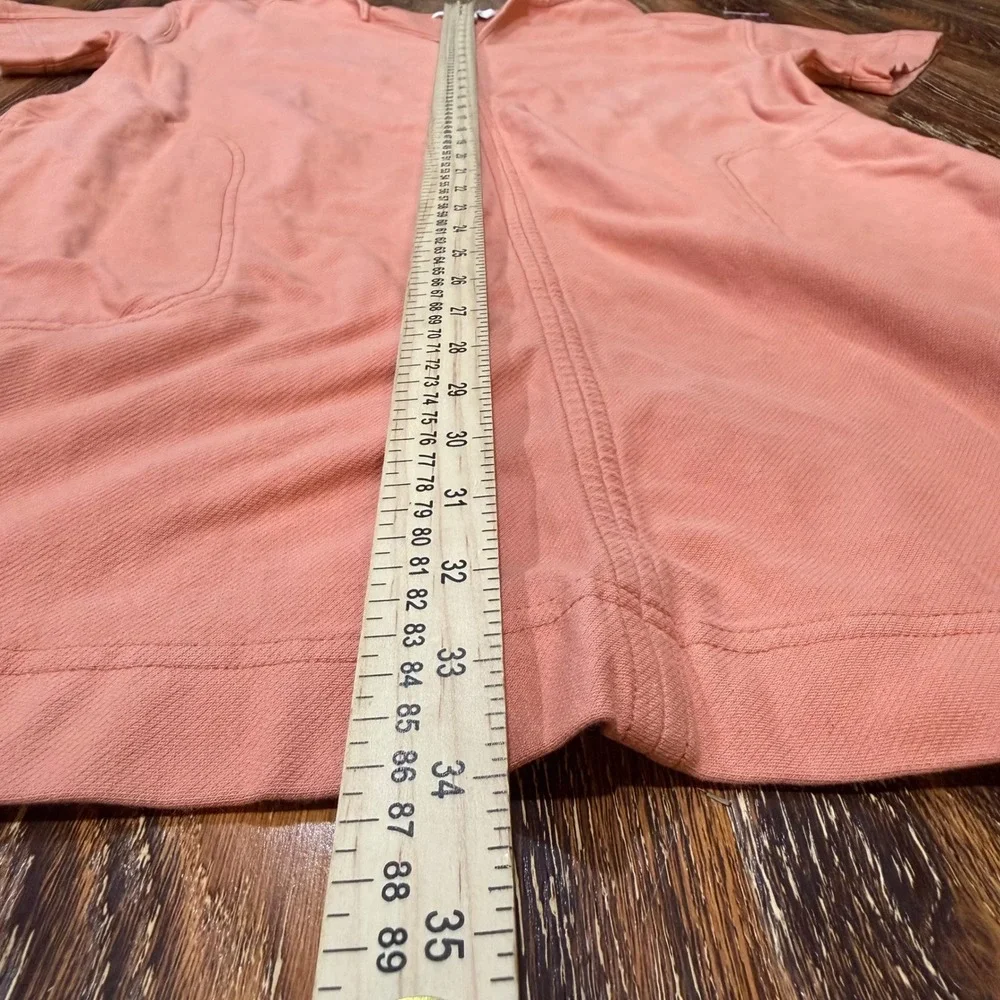 Athleta Size M Shirt Clay Coral Short Sleeve V-Neck Pocket Mini Shift Farallon